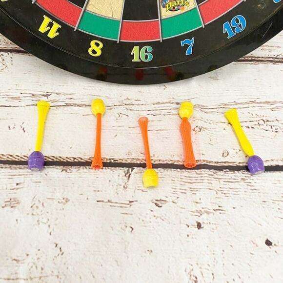 Magnetic Dart Board - Picture 3 of 4